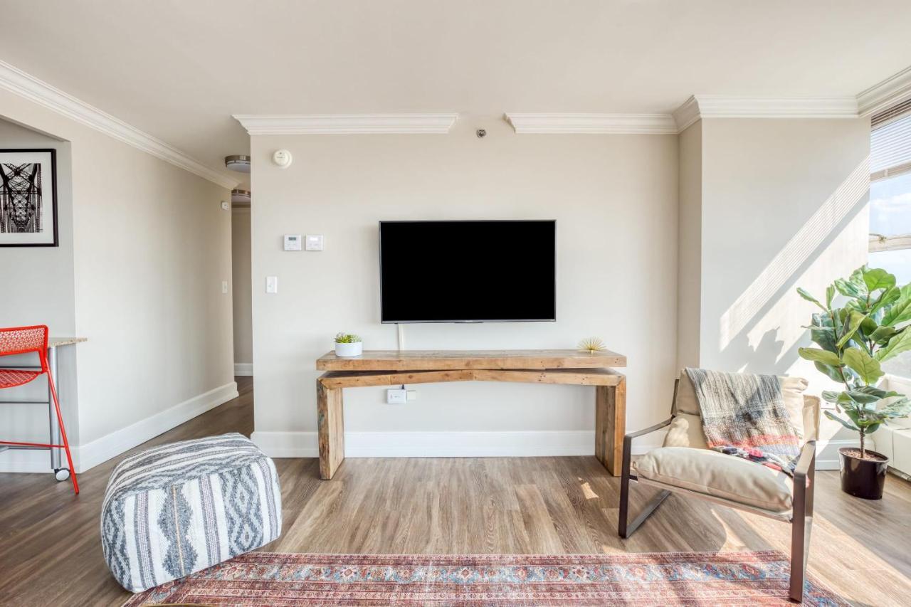Cozysuites 800 Tower 1Br With Gym! 10 Louisville Kültér fotó